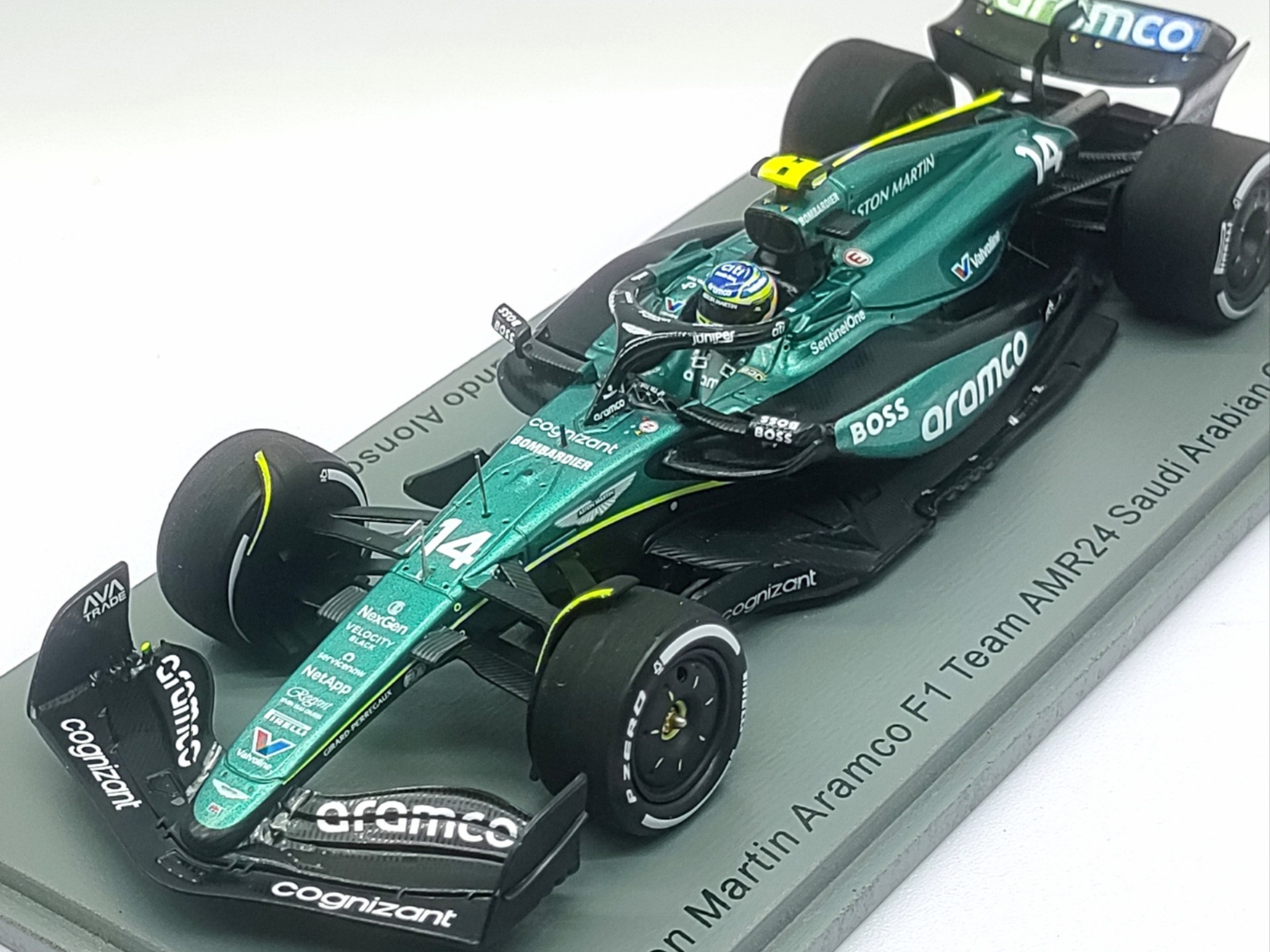 阿斯顿马丁翻盘法拉利,阿隆索高光表现 阿斯顿马丁翻盘法拉利,阿隆索高光表现